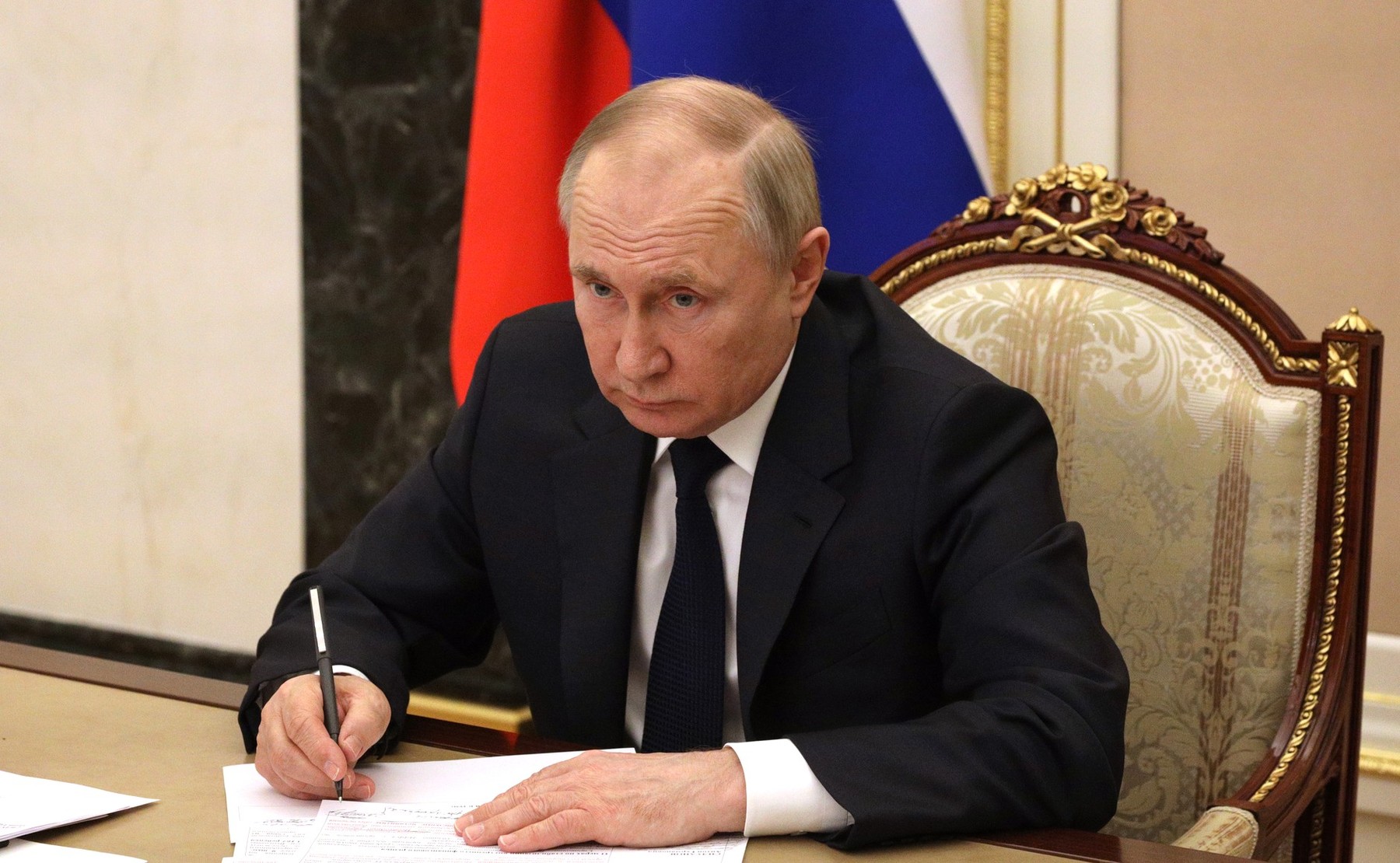 Putin organizează o ședință de urgență cu oficiali de stat privind securitatea cibernetică și inteligența artificială