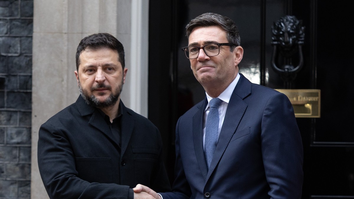 Volodimir Zelenski acuză administrația Trump de trădare și critică restricțiile Starlink impuse de Elon Musk