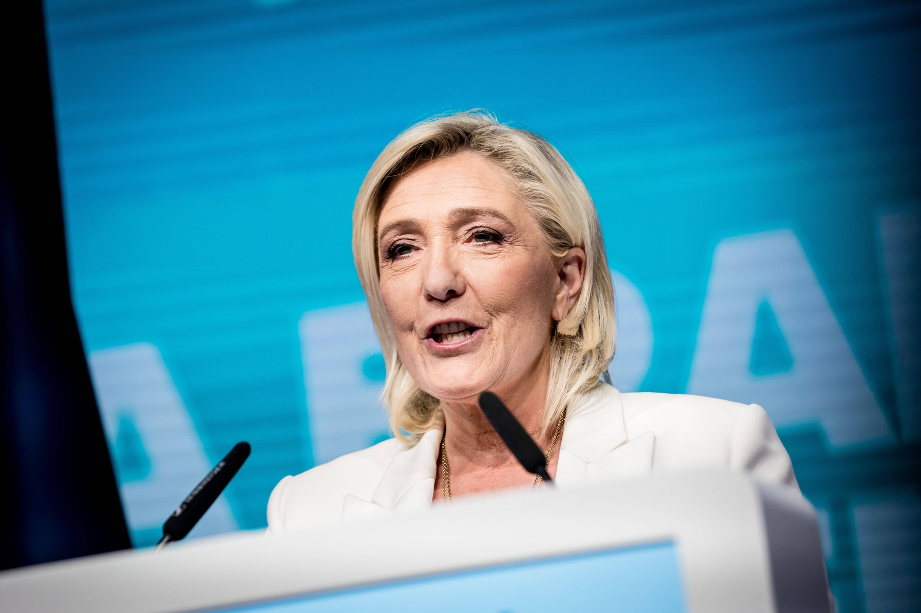 Marine Le Pen propune o reducere a sprijinului financiar pentru Ucraina după șase luni de la președinție