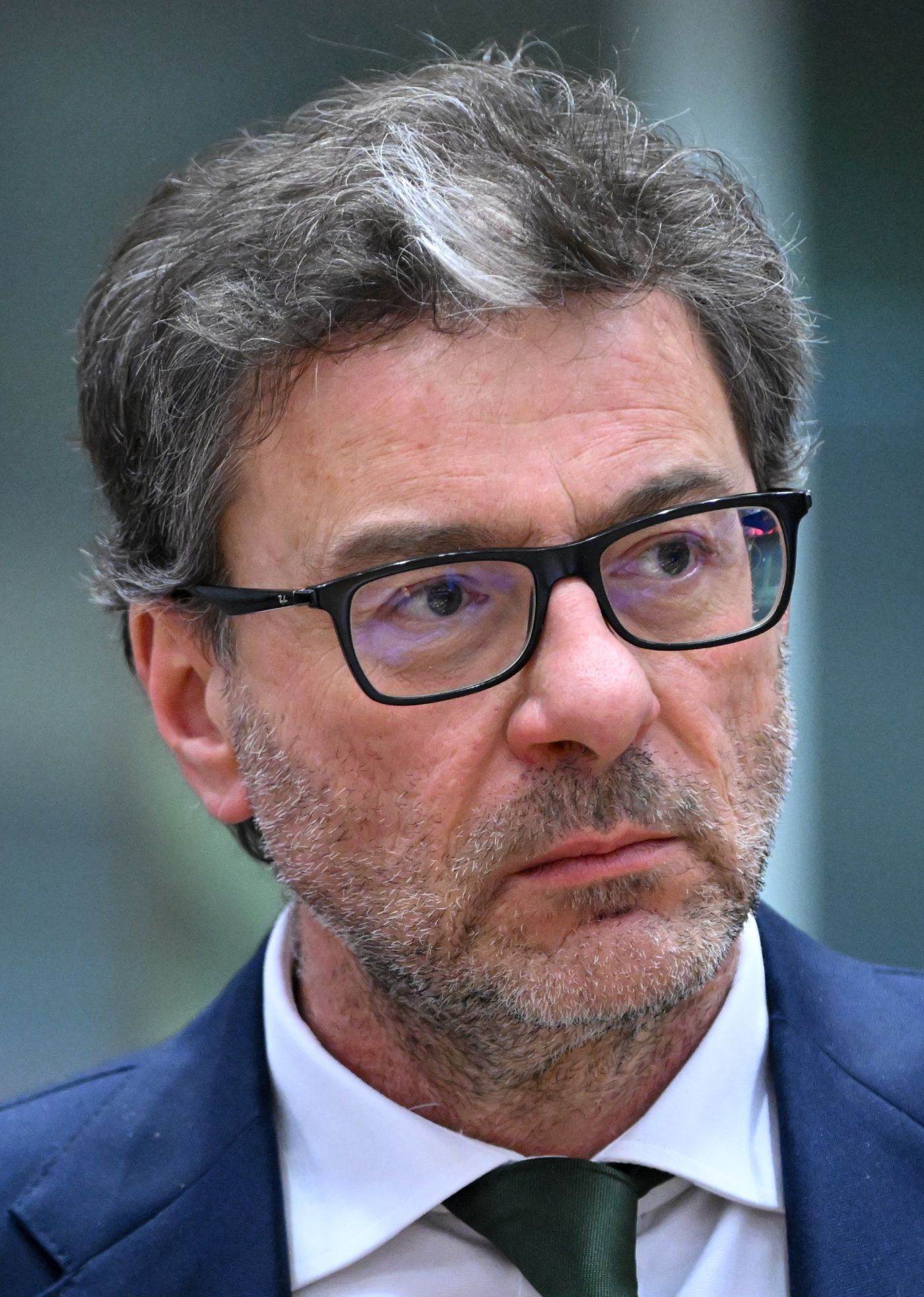 Italia planifică colectarea a 10,7 miliarde de euro de la sectorul financiar între 2027 și 2029