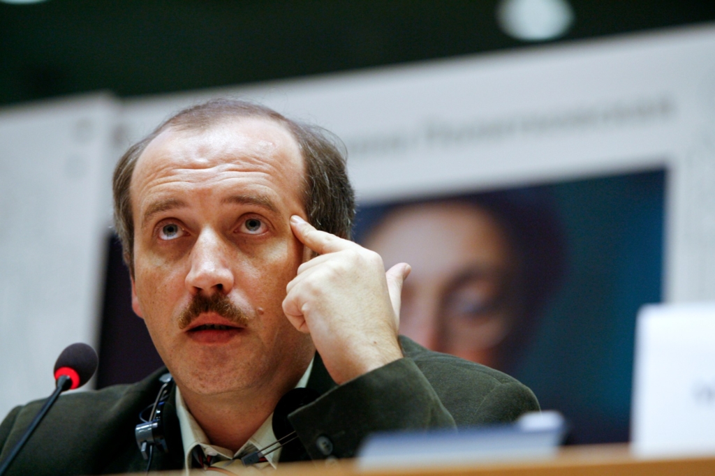 Ofensiva Kremlinului asupra presei independente: Redactorul-șef al Novaya Gazeta, Serghei Sokolov, a fost reținut