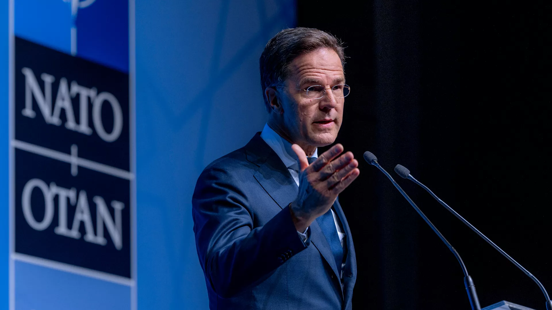 Discuții strategice la Bruxelles între Mark Rutte și Volodimir Zelenski privind securitatea energetică și militară