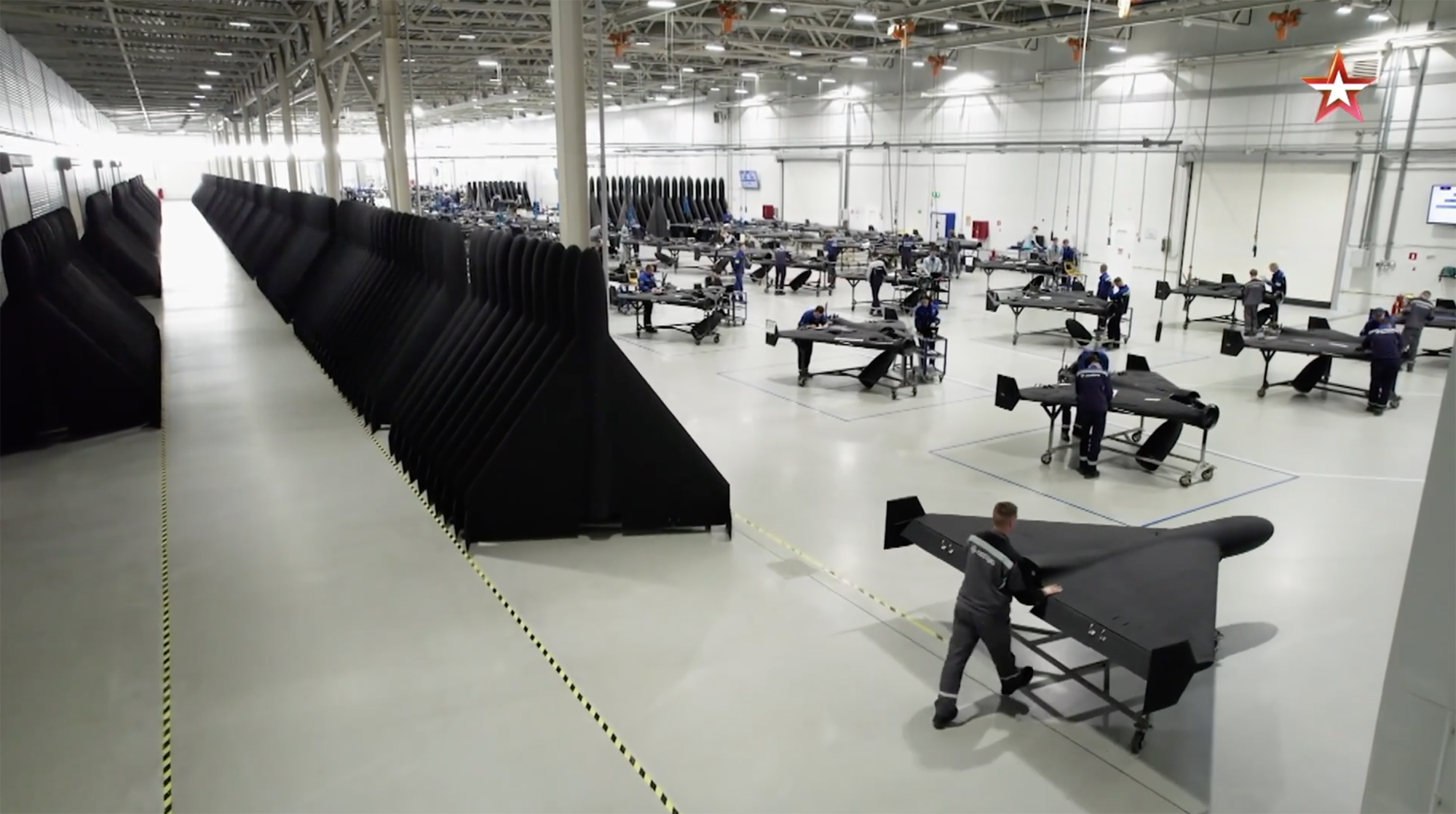 Muncitori nord-coreeni în Rusia: Strategia de finanțare a programelor de armament prin producția de drone