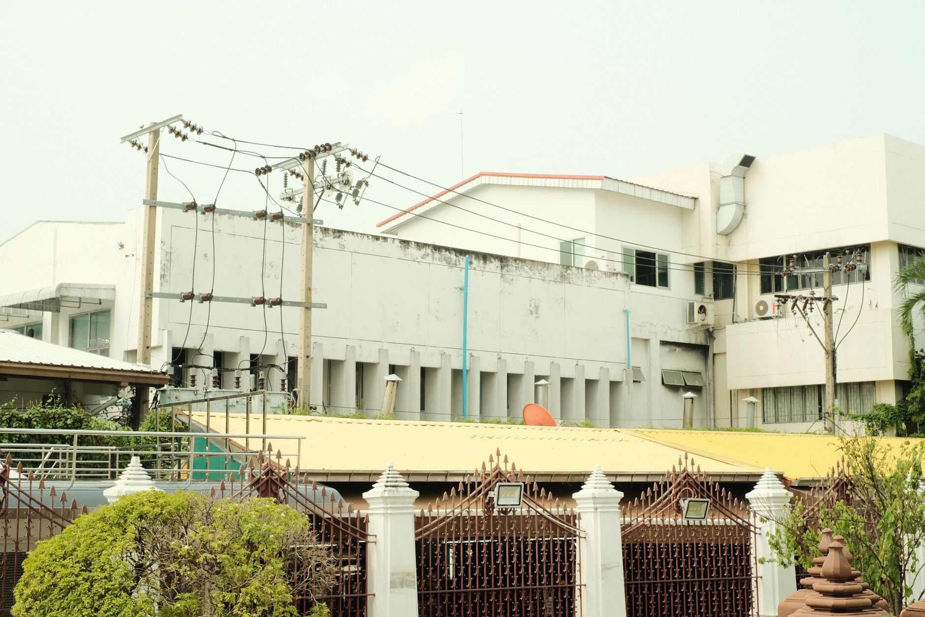 Atacuri masive asupra infrastructurii energetice din Ucraina: Rusia vizează o pană electrică generală