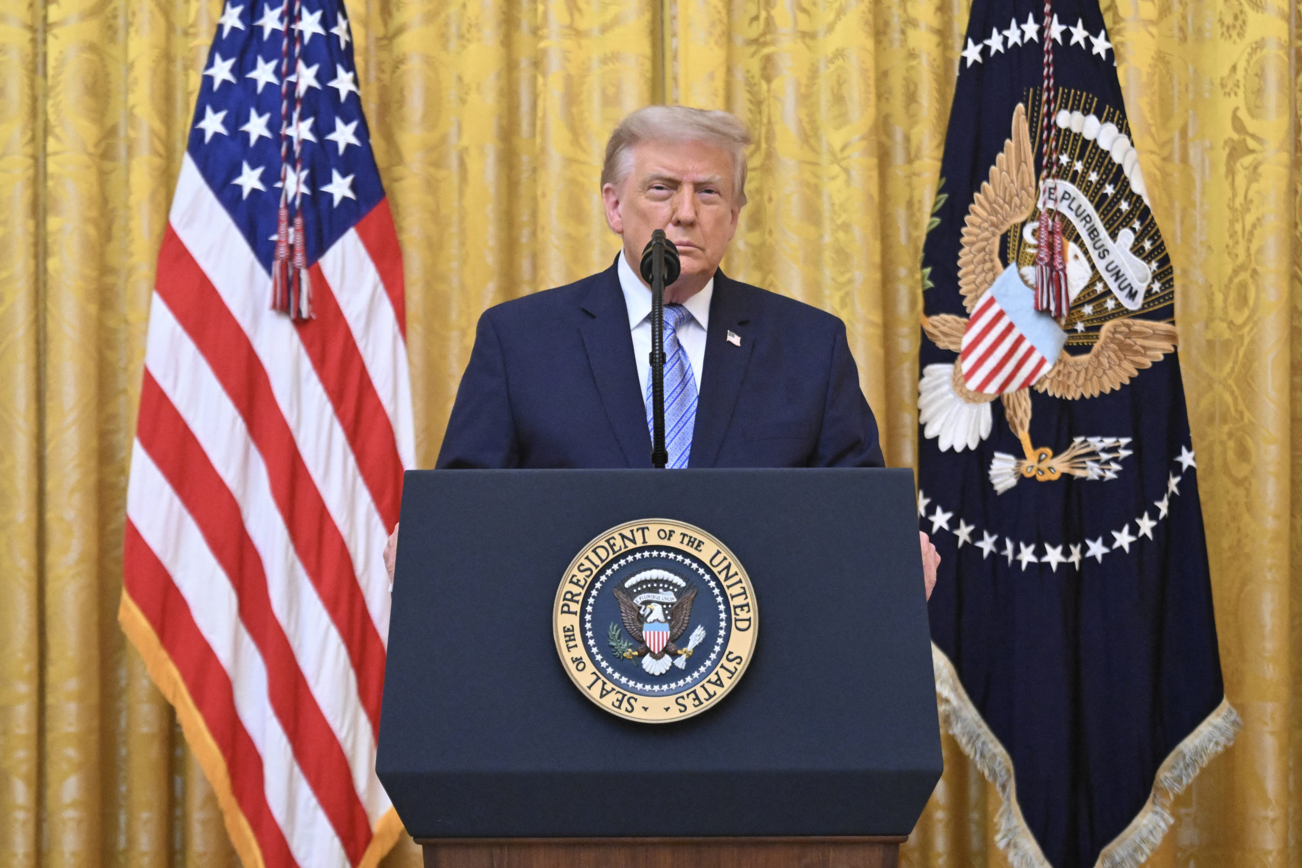 Donald Trump susține că Volodimir Zelenski nu dorește încheierea conflictului cu Rusia