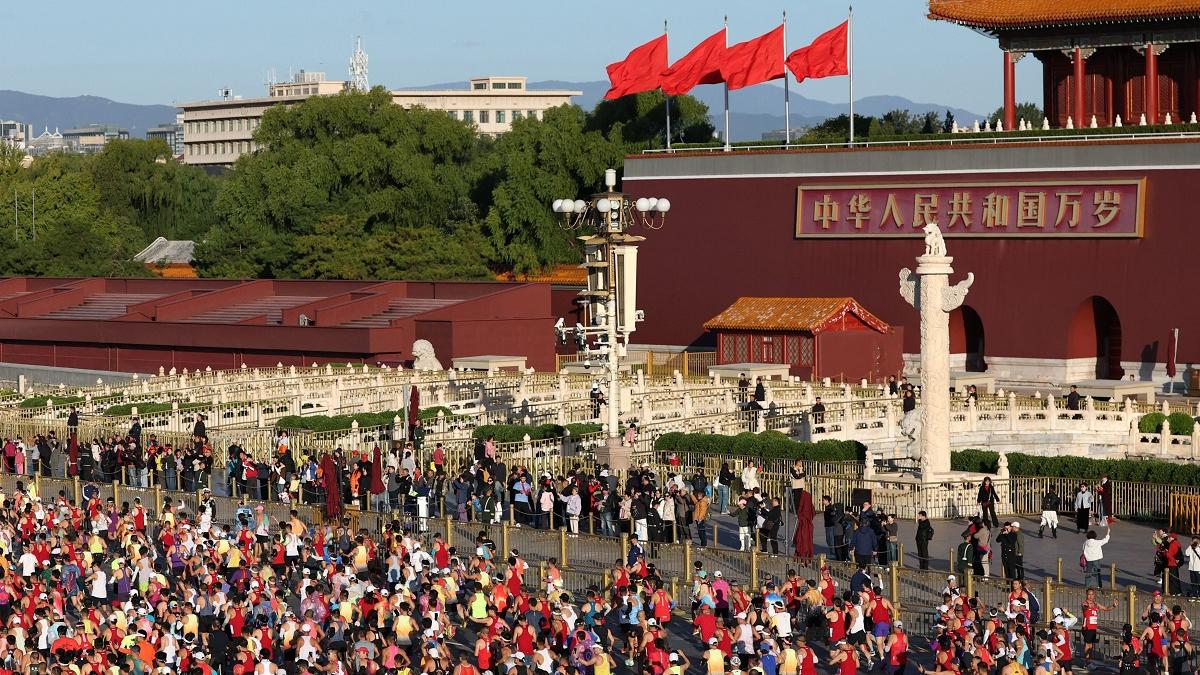 Criza demografică din China: Beijingul introduce taxe pe contraceptive pentru a stimula natalitatea