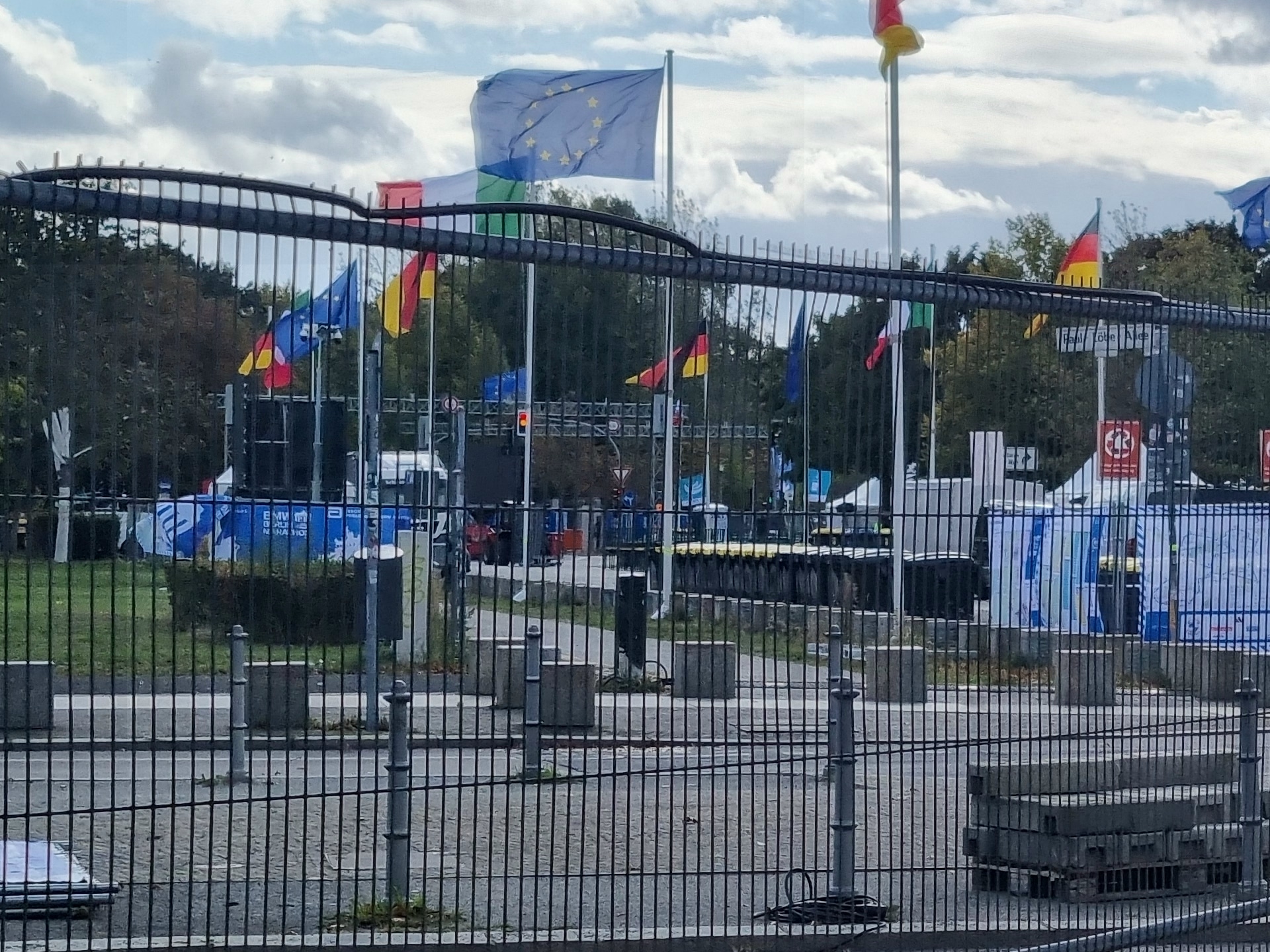 Zelenski vizitează Norvegia pentru consultări diplomatice privind securitatea europeană și conflictul din Ucraina
