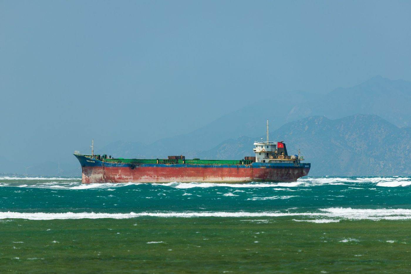 NATO consolidează supravegherea în Marea Neagră pentru protejarea rutelor de export ale Ucrainei