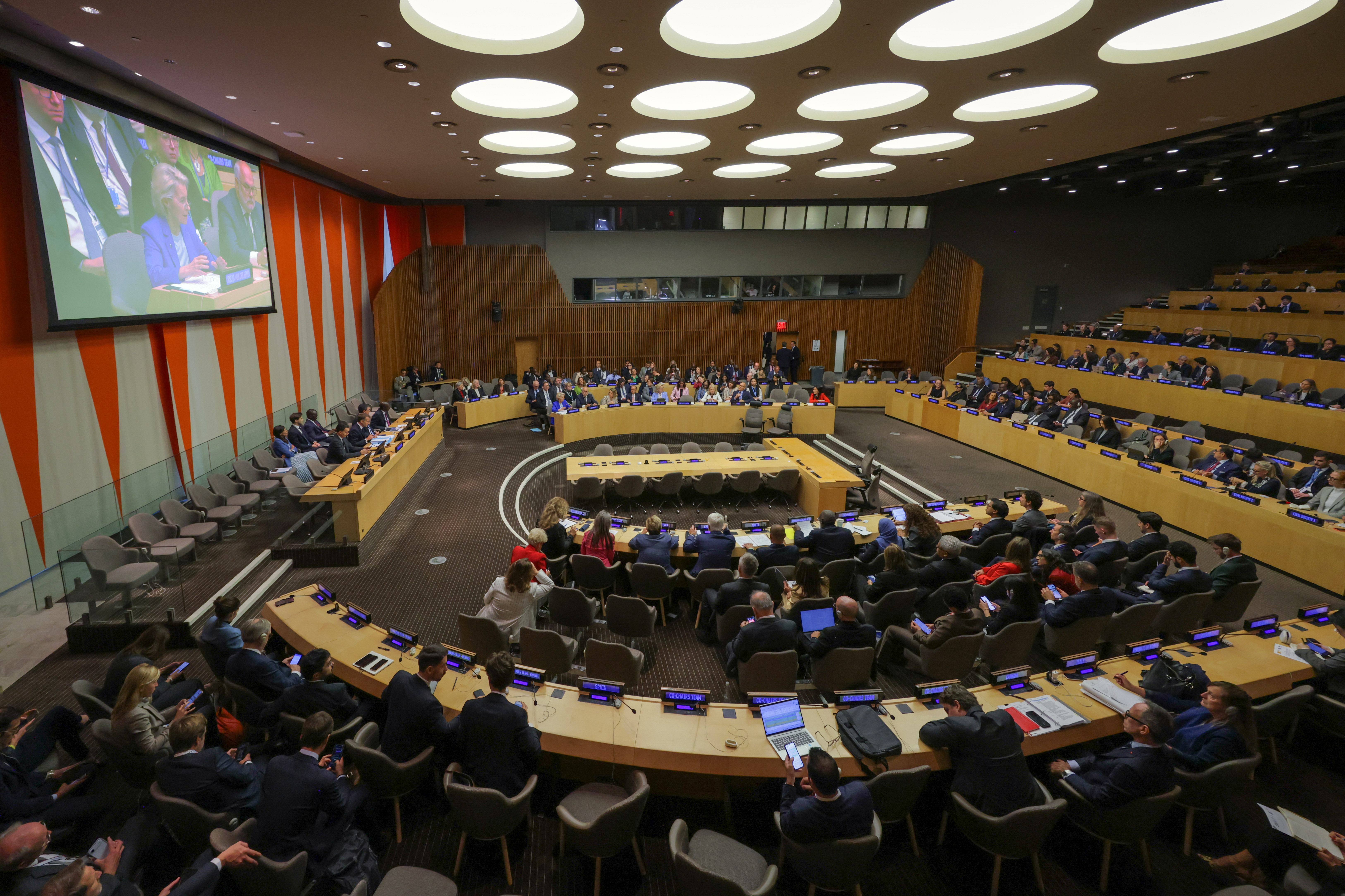 Uniunea Europeană solicită achitarea restanțelor de peste 5,6 miliarde de dolari datorate ONU