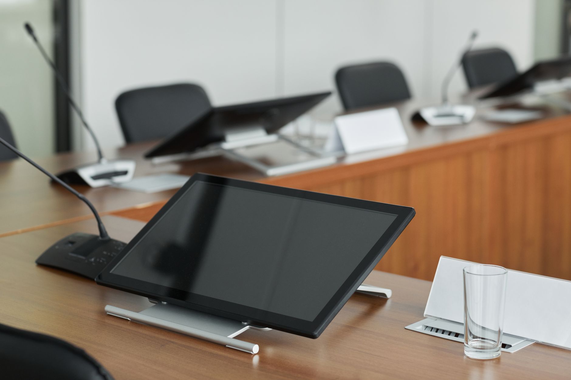Comisia Europeană confirmă implicarea în consultările de la Oslo pentru posibile negocieri de pace