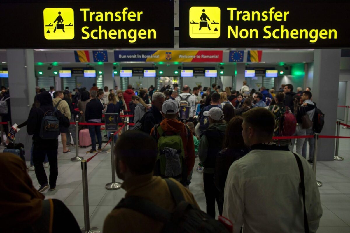 Italia și Spania finalizează procesul de restabilire a libertății de circulație în cadrul spațiului Schengen