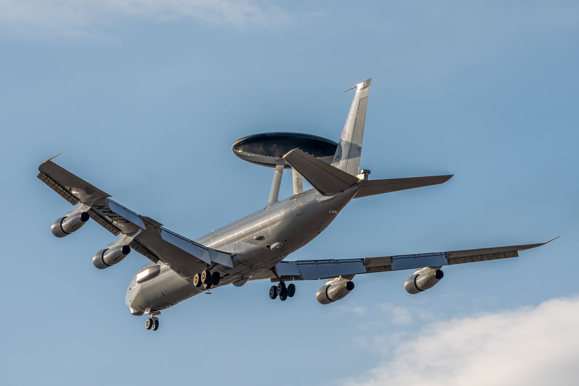 România își consolidează apărarea împotriva amenințărilor hibride și a dronelor rusești, conform Nicușor Dan