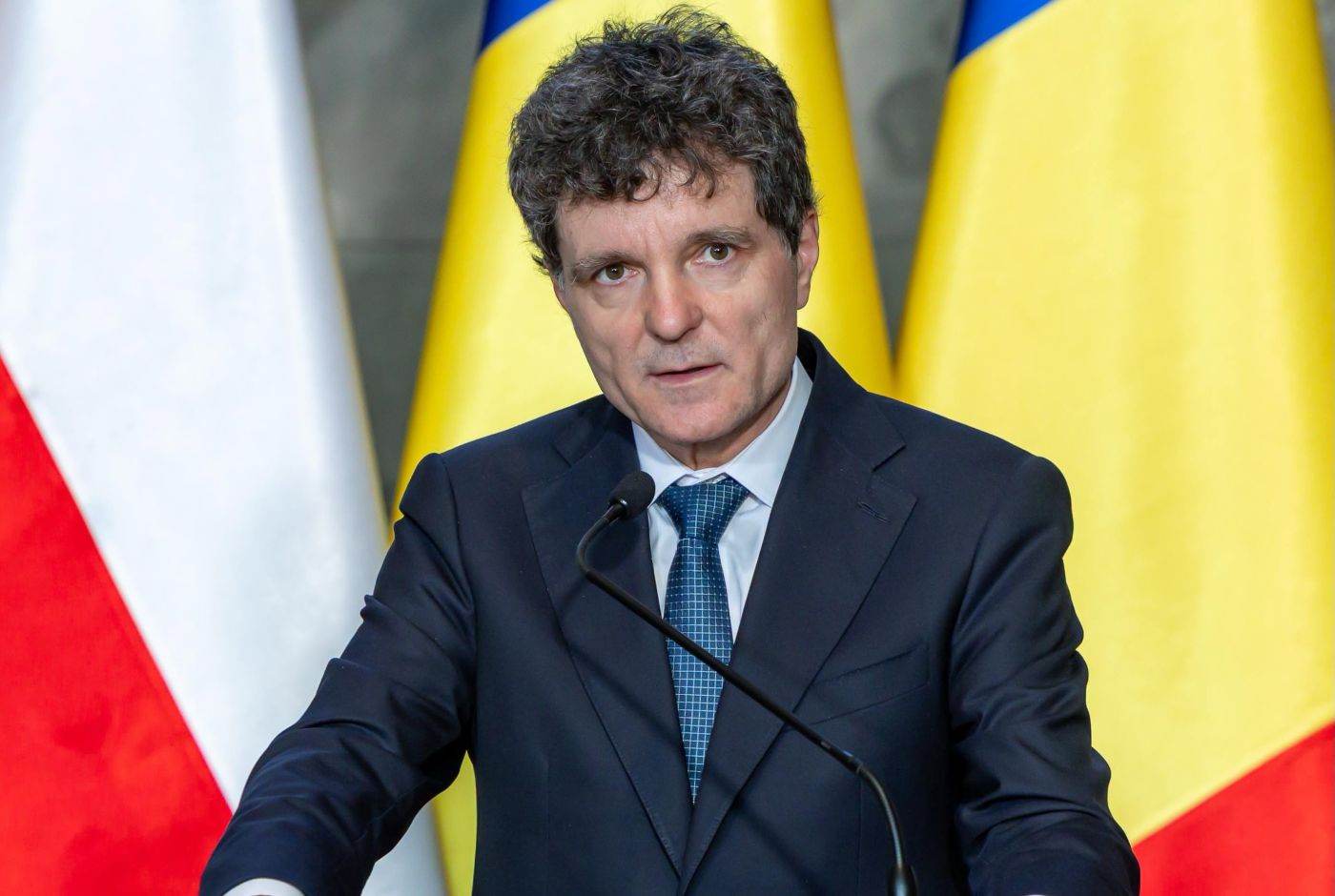 Nicușor Dan: Apărarea țării a ieșit din zona teoretică, România investește masiv în echipamente militare