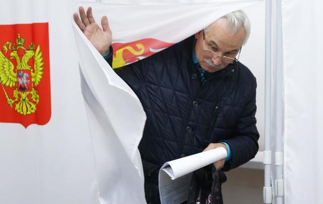 Scrutinul legislativ din Rusia: Dominația partidului Rusia Unită sub semnul întrebării privind majoritatea
