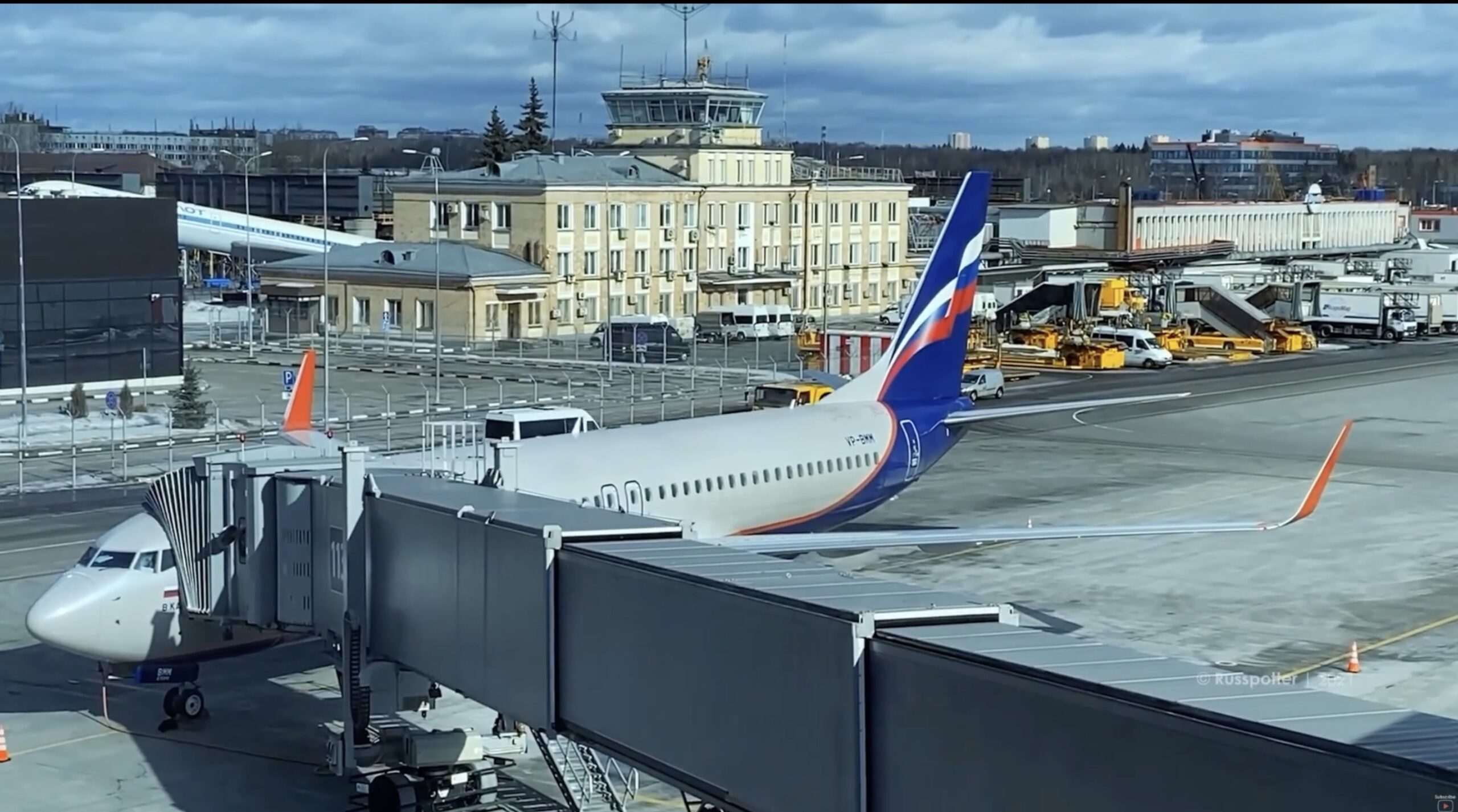 Suspendarea zborurilor în Moscova după atacuri cu drone asupra infrastructurii aeroportuare