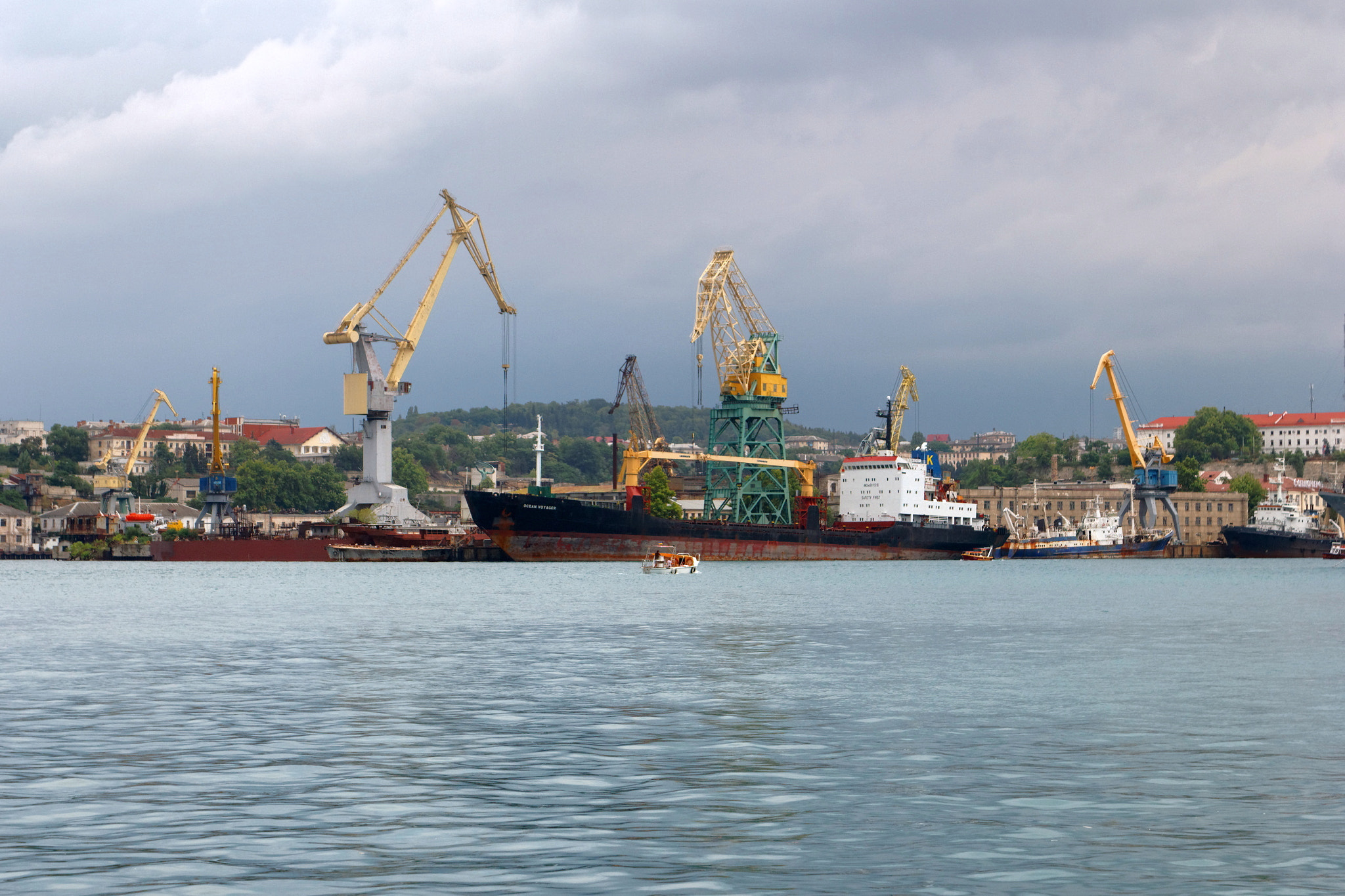 Escaladarea atacurilor rusești asupra navelor din Marea Neagră amenință securitatea alimentară globală