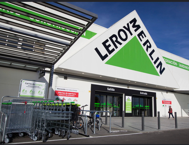 Kremlinul preia controlul asupra activelor Auchan, Nestlé și Leroy Merlin prin decret prezidțial