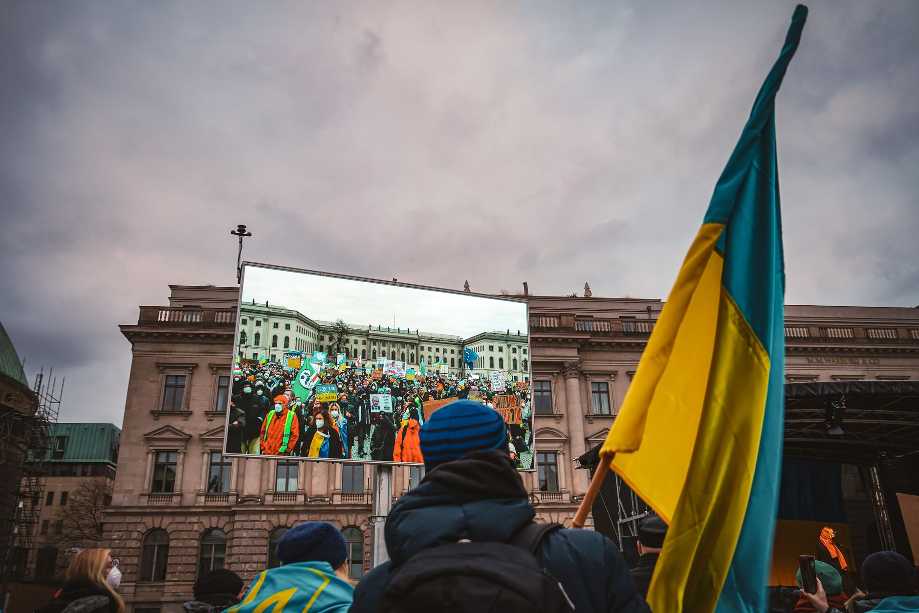 Mobilizarea masivă din Belgrad pune în pericol poziția lui Vučić în pragul alegerilor anticipate