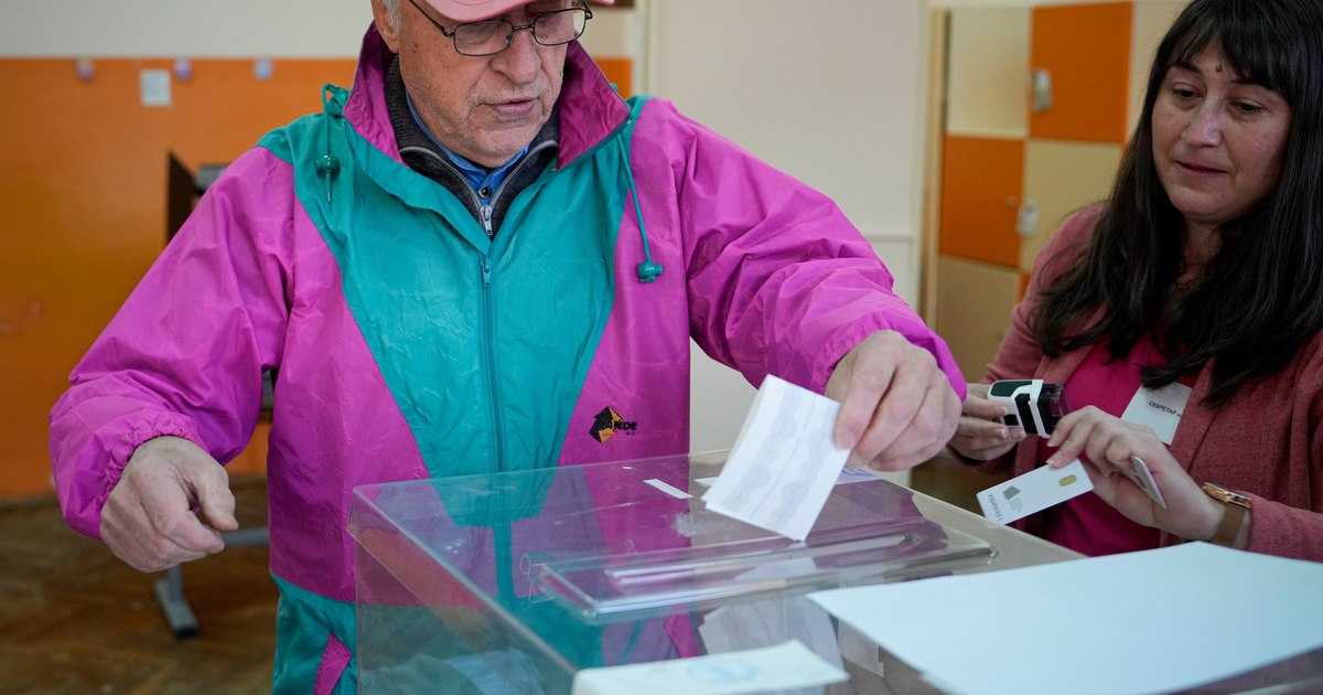 Alegeri prezidențiale în Bulgaria: Relația cu Rusia și securitatea în Marea Neagră domină campania electorală
