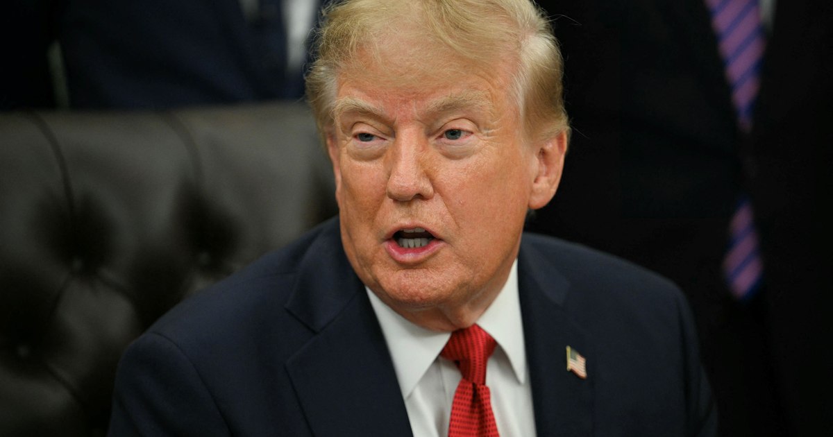 Donald Trump susține că profiturile uriașe ale industriei petroliere americane justifică creșterea prețurilor