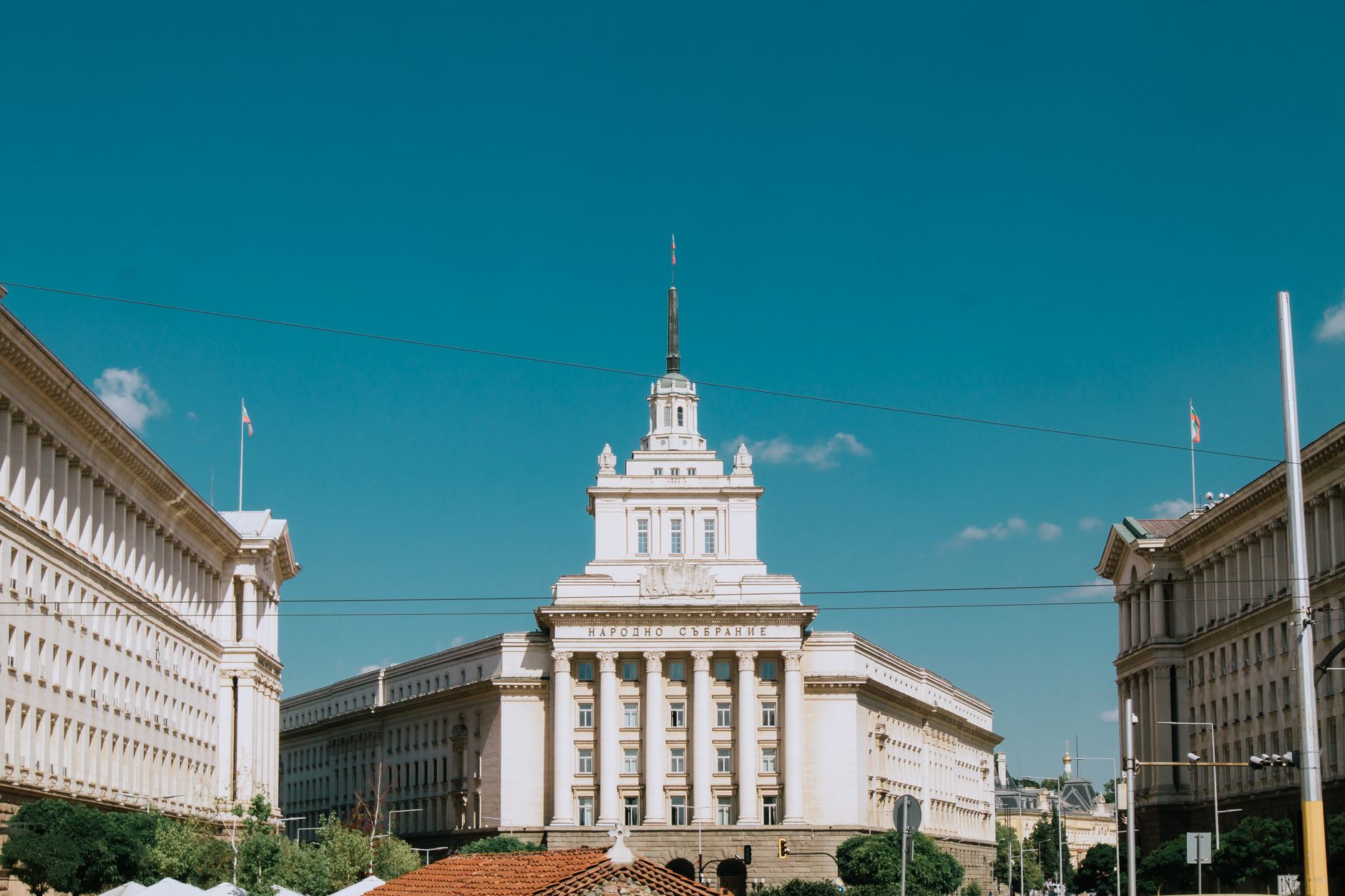 Alegeri prezidențiale în Bulgaria: Iliana Iotova conduce sondajele într-un context de diviziune geopolitică