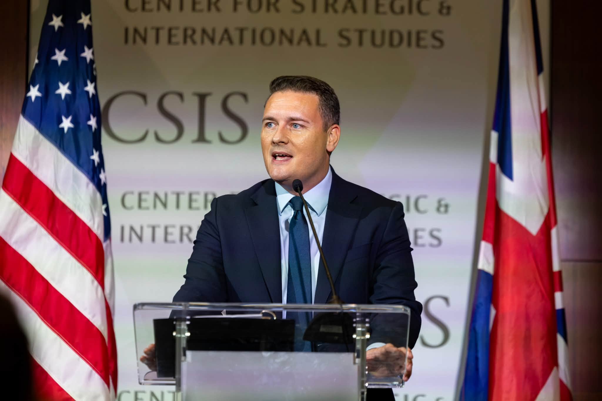 Avertisment strategic din Marea Britanie: Adversarii NATO ar putea lansa un atac până în 2030
