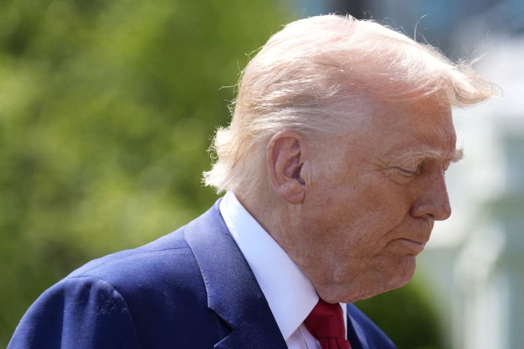 Donald Trump folosește mesaje alarmiste pentru mobilizarea susținătorilor în pragul alegerilor intermediare