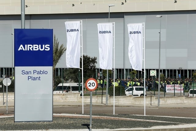 Tensiuni comerciale între SUA și UE: Împrumutul de 3,4 miliarde de dolari acordat Airbus pune în pericol armistițiul tarifar
