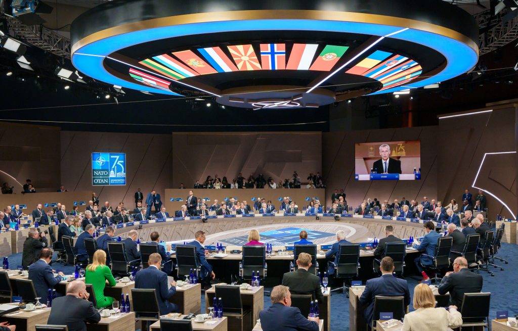 Grupul celor Cinci puteri militare europene propune o responsabilitate sporită în cadrul NATO