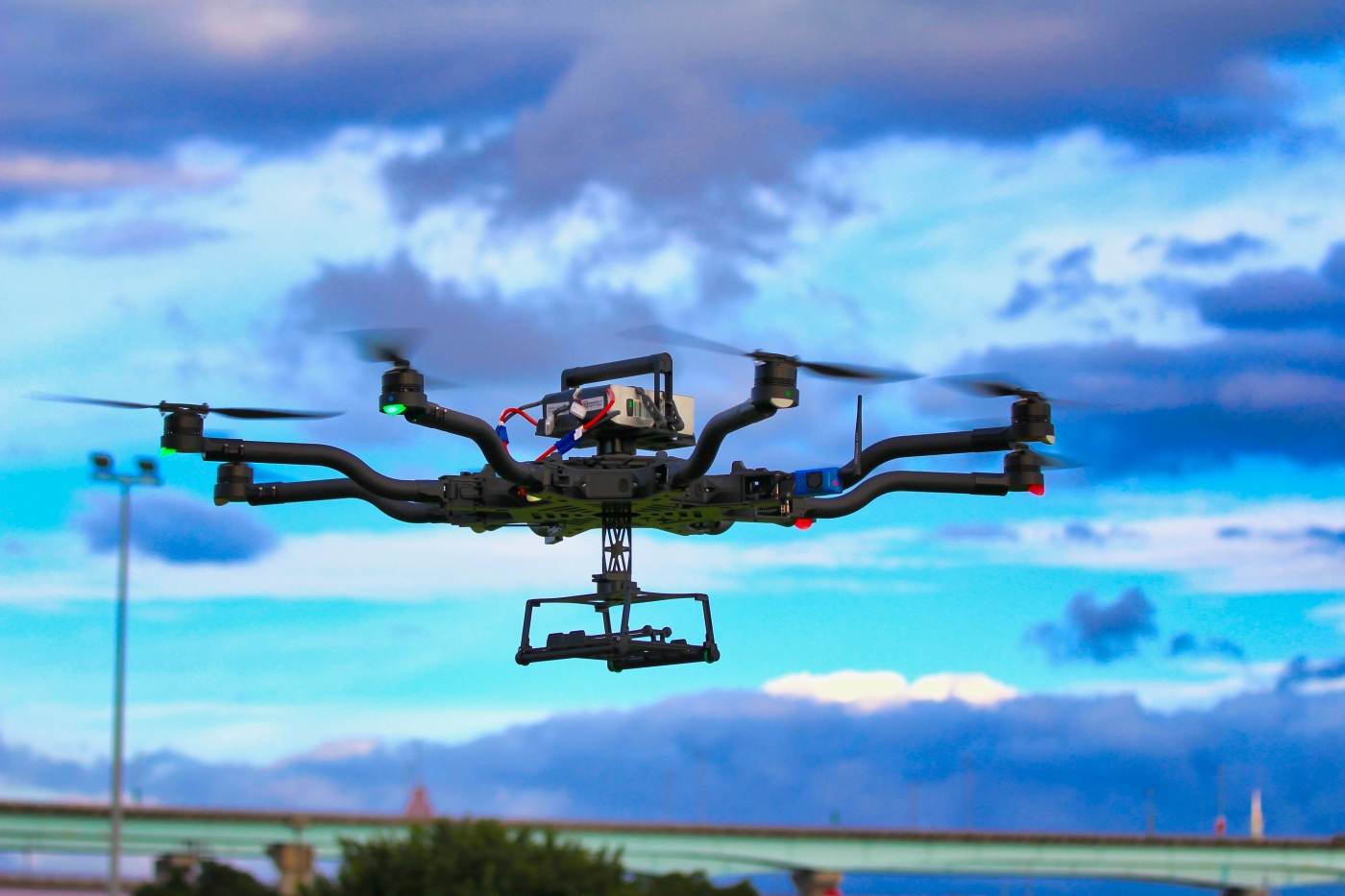 Incident militar în Marea Baltică: O dronă poloneză s-a prăbușit în timpul unor teste de zbor