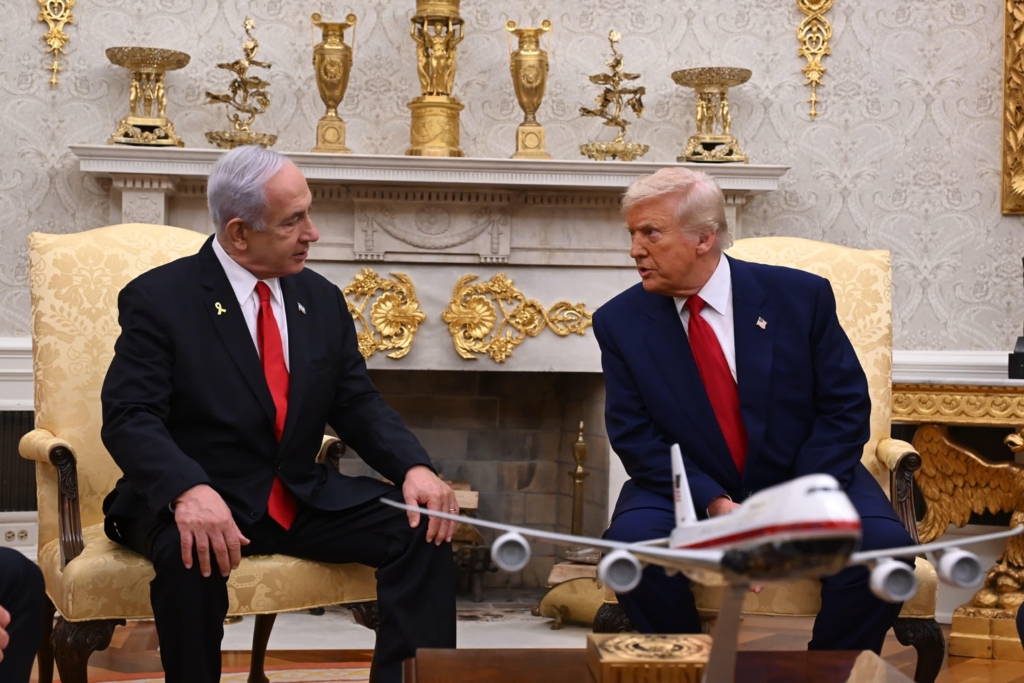 Coordonează pregătirile pentru o ofensivă militară asupra Iranului SUA și Israel