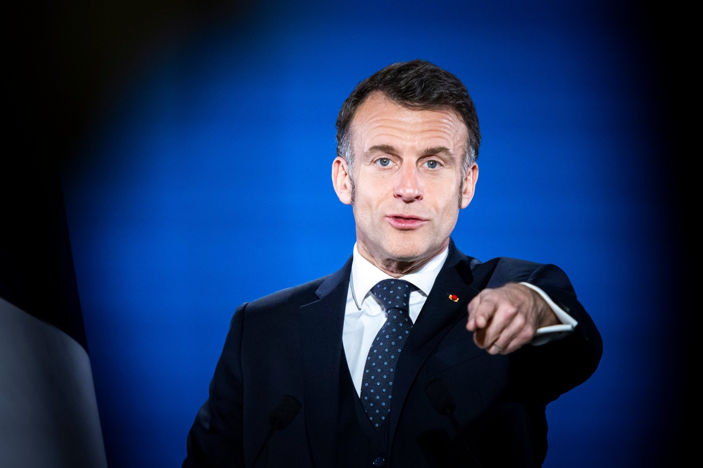 Emmanuel Macron avertizează asupra intensificării atacurilor hibride ruse și promite măsuri de protejare a infrastructurii