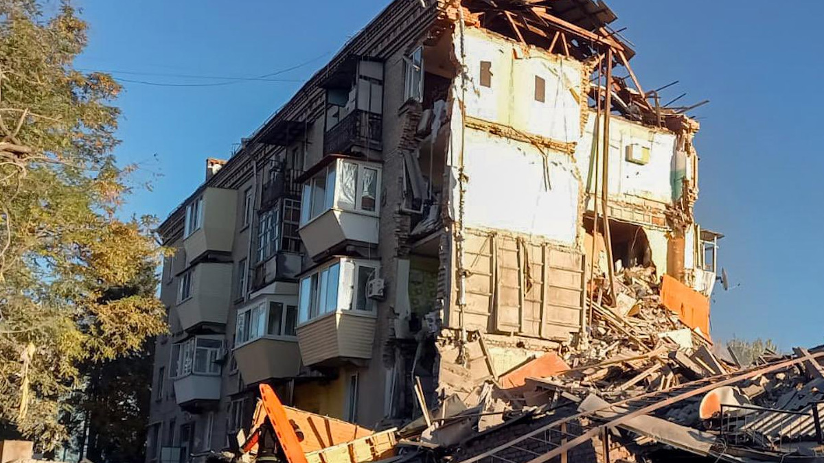 Atac cu dronă asupra unei zone rezidențiale din Zaporojie: victime și distrugeri în zona urbană