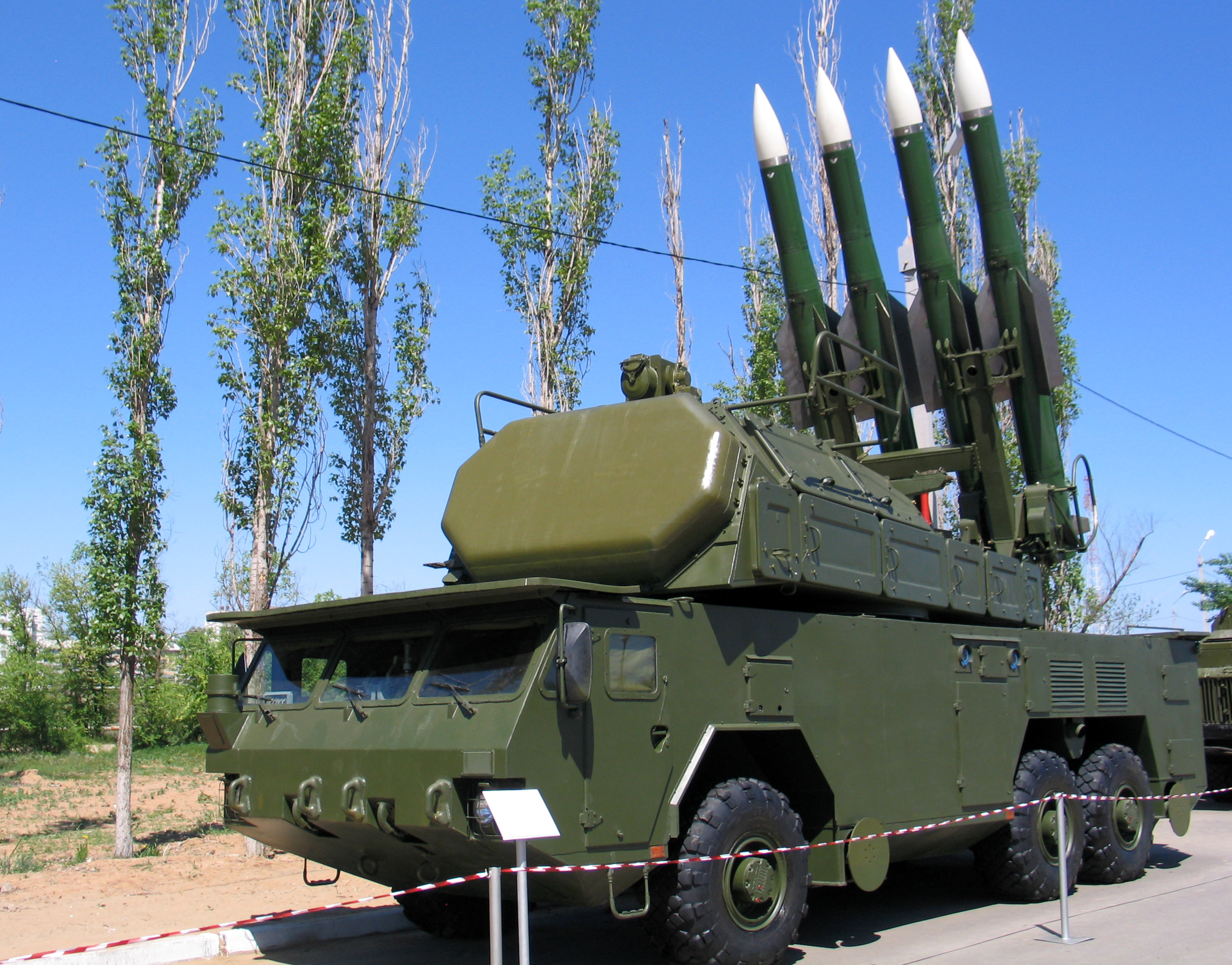 Rusia utilizează rachete de antrenament S-400 reconvertite pentru a conserva stocurile de armament balistic