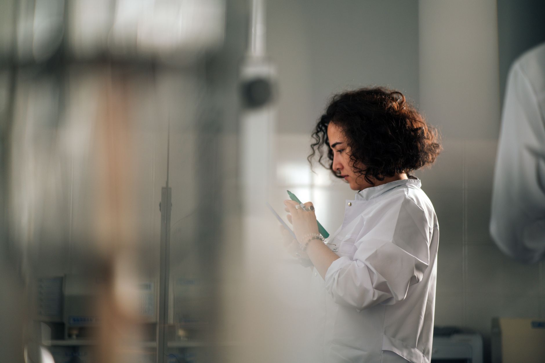 Riscul de creștere a prețurilor la medicamente în Europa sub impactul politicilor farmaceutice din SUA