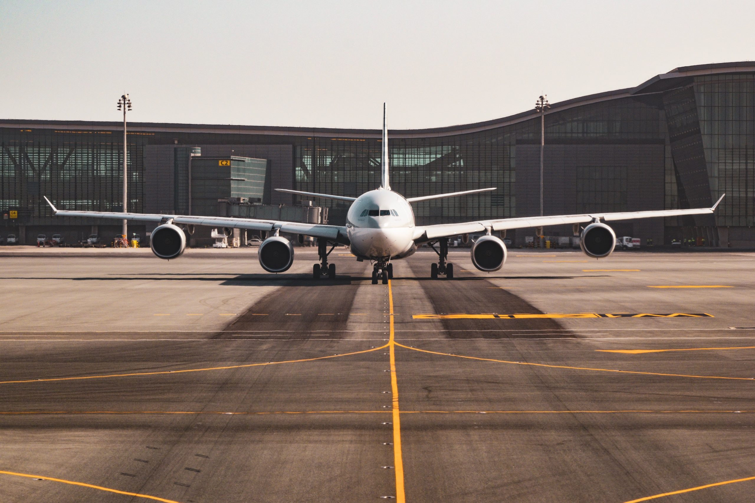 Relaxarea restricțiilor de export chineze: combustibilul pentru avioane a atins un nivel record în august