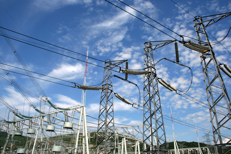 Semnale de alarmă pe piețele europene de energie: prețurile la electricitate în creștere înainte de iarnă