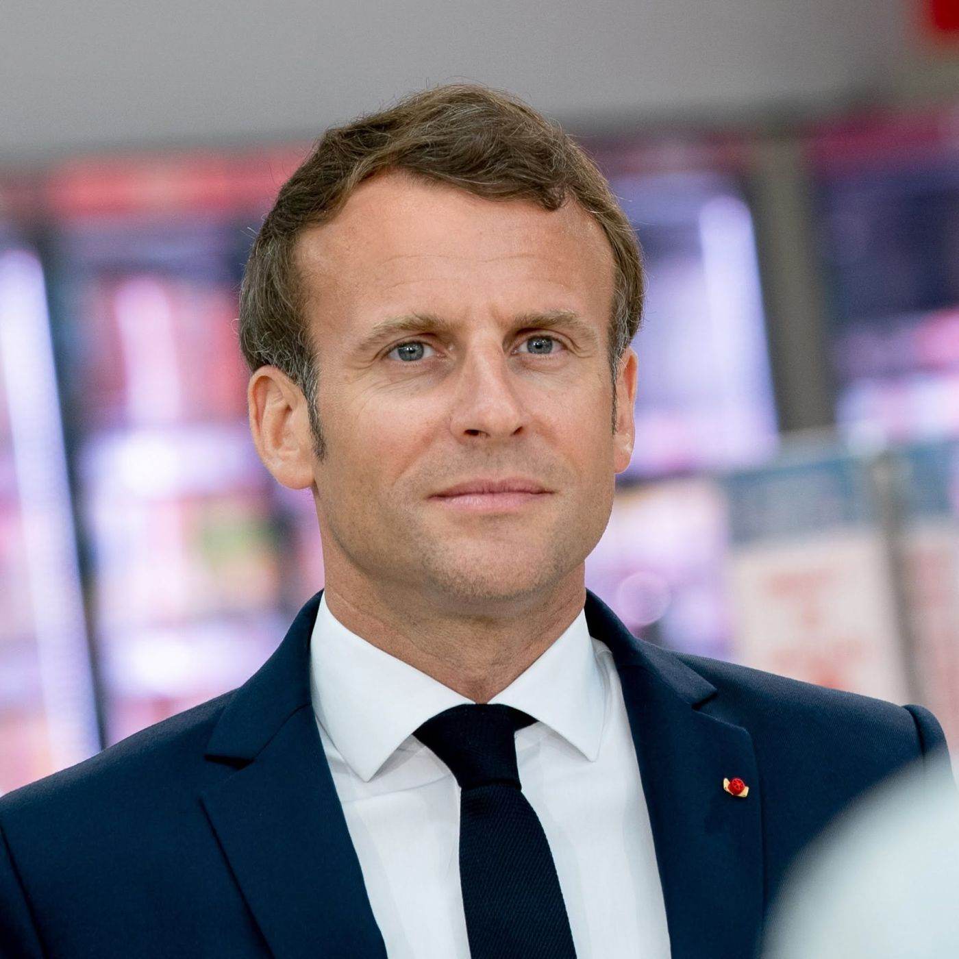 Macron solicită Comisiei Europene relaxarea normelor privind emisiile de metan și calitatea combustibililor
