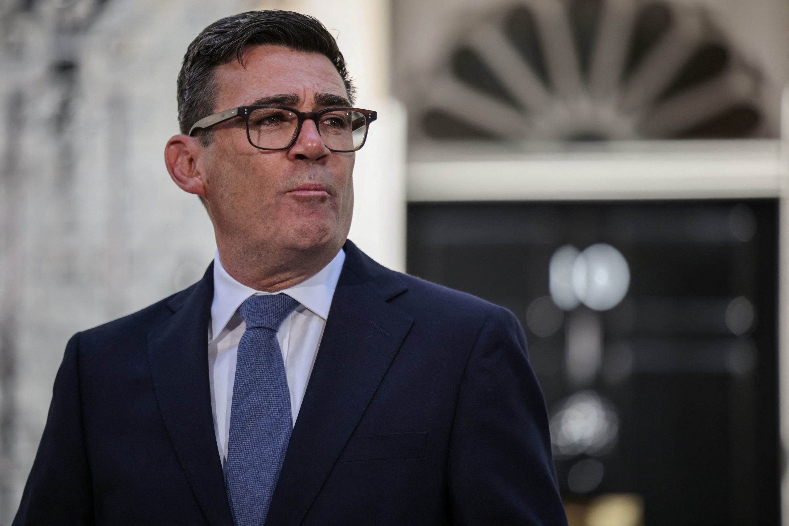 Premierul britanic Andy Burnham anunță stabilirea unei relații pozitive cu Donald Trump după discuții la New York