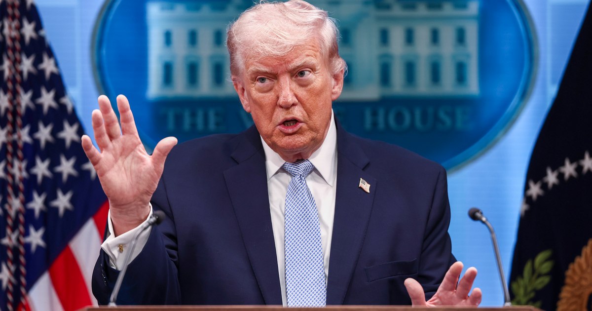 Trump evaluează interzicerea exporturilor de motorină din SUA pentru reducerea prețurilor
