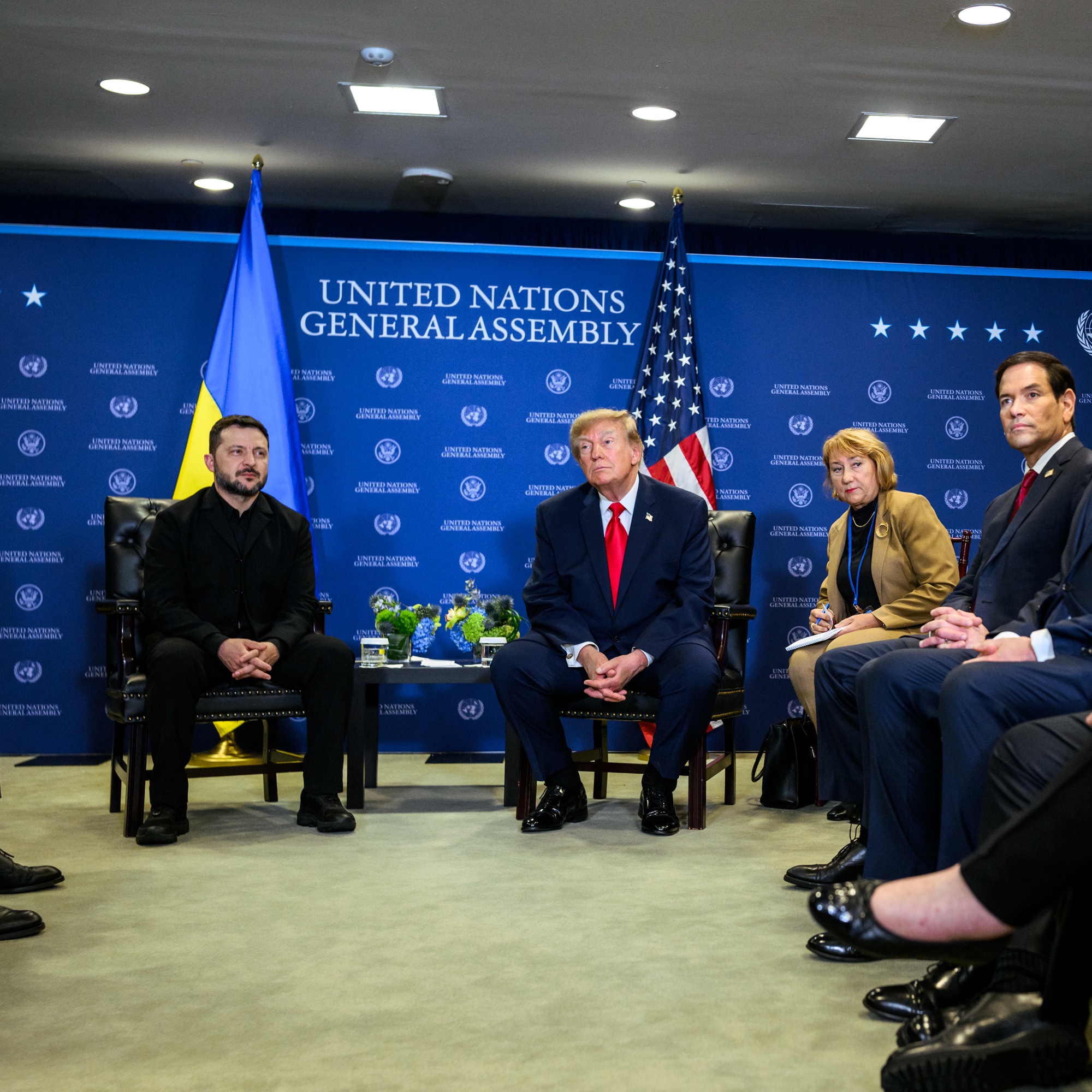 Zelenski și Trump discută despre încheierea conflictului înainte de iarnă și un moratoriu energetic