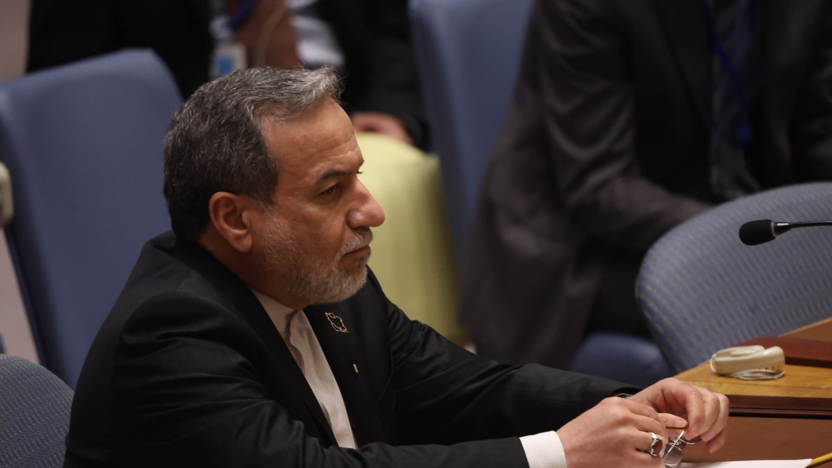 Diplomația iraniană a comunicat condițiile pentru redeschiderea strâmtorii Ormuz în New York