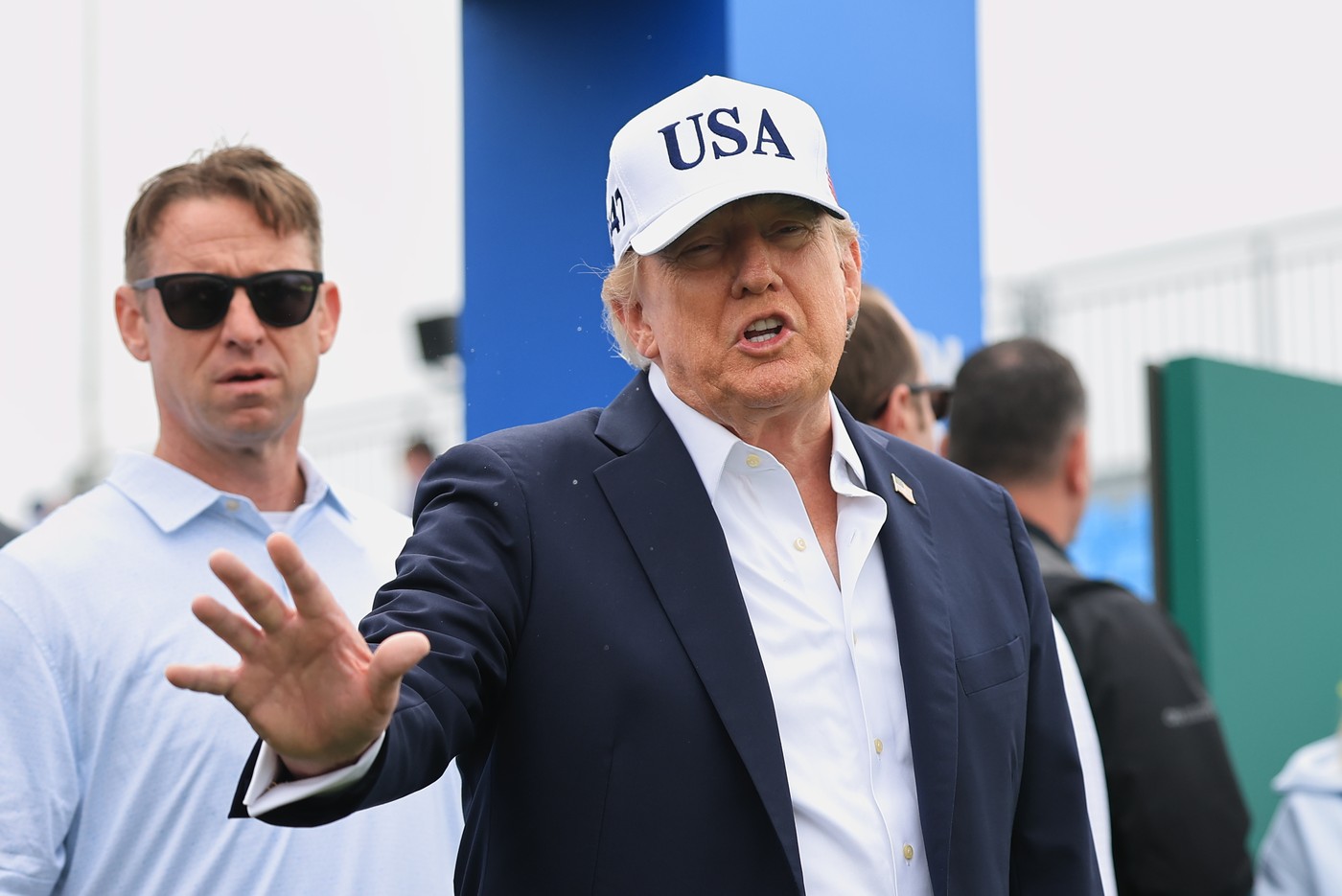 Donald Trump respinge temerile privind riscurile inteligenței artificiale: „Suntem înaintea Chinei în AI”
