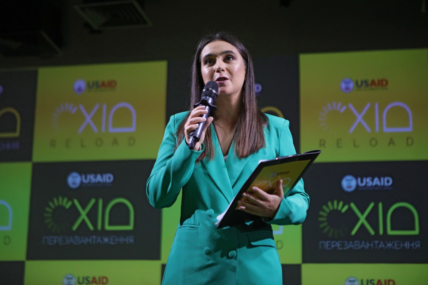 Zelenski a sancționat o fostă colaboratoare de top: acuzații de propagandă și sprijin pentru Rusia