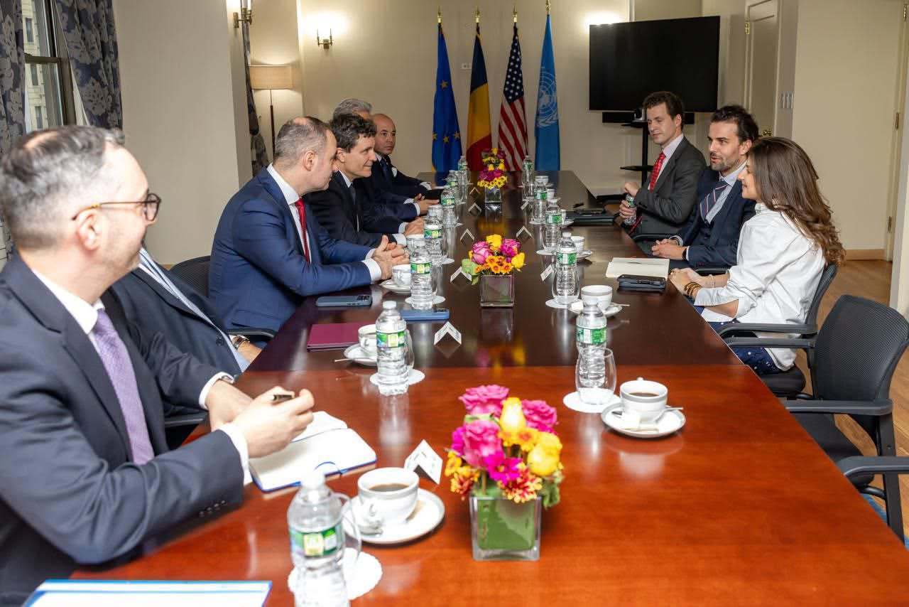 România propune crearea unui fond de investiții cu SUA pentru sectoare strategice