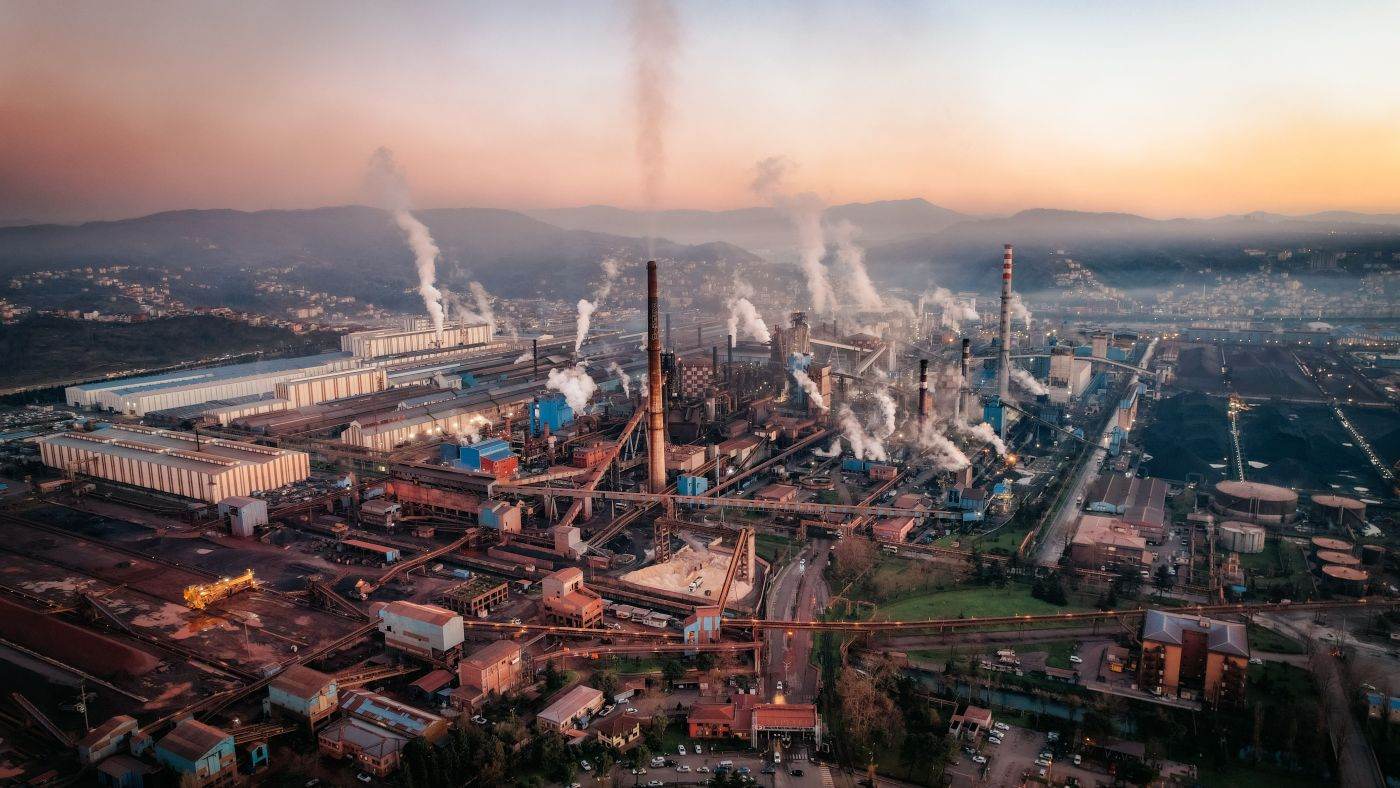 Blocaj strategic în UE: Cinci state solicită reducerea costurilor cu carbon pentru protejarea industriei