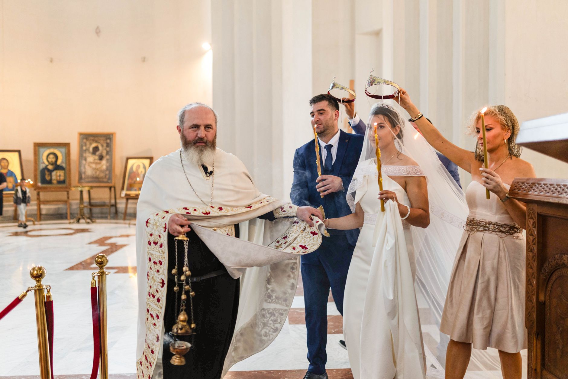 Utilizarea simbolurilor medievale de către Moscova: Relicva lui Dmitri Donskoi trimisă pe frontul din Ucraina