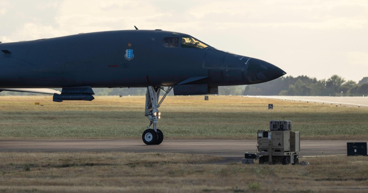 Măsuri de securitate sporite la baza aeriană americană Fairford din Marea Britanie