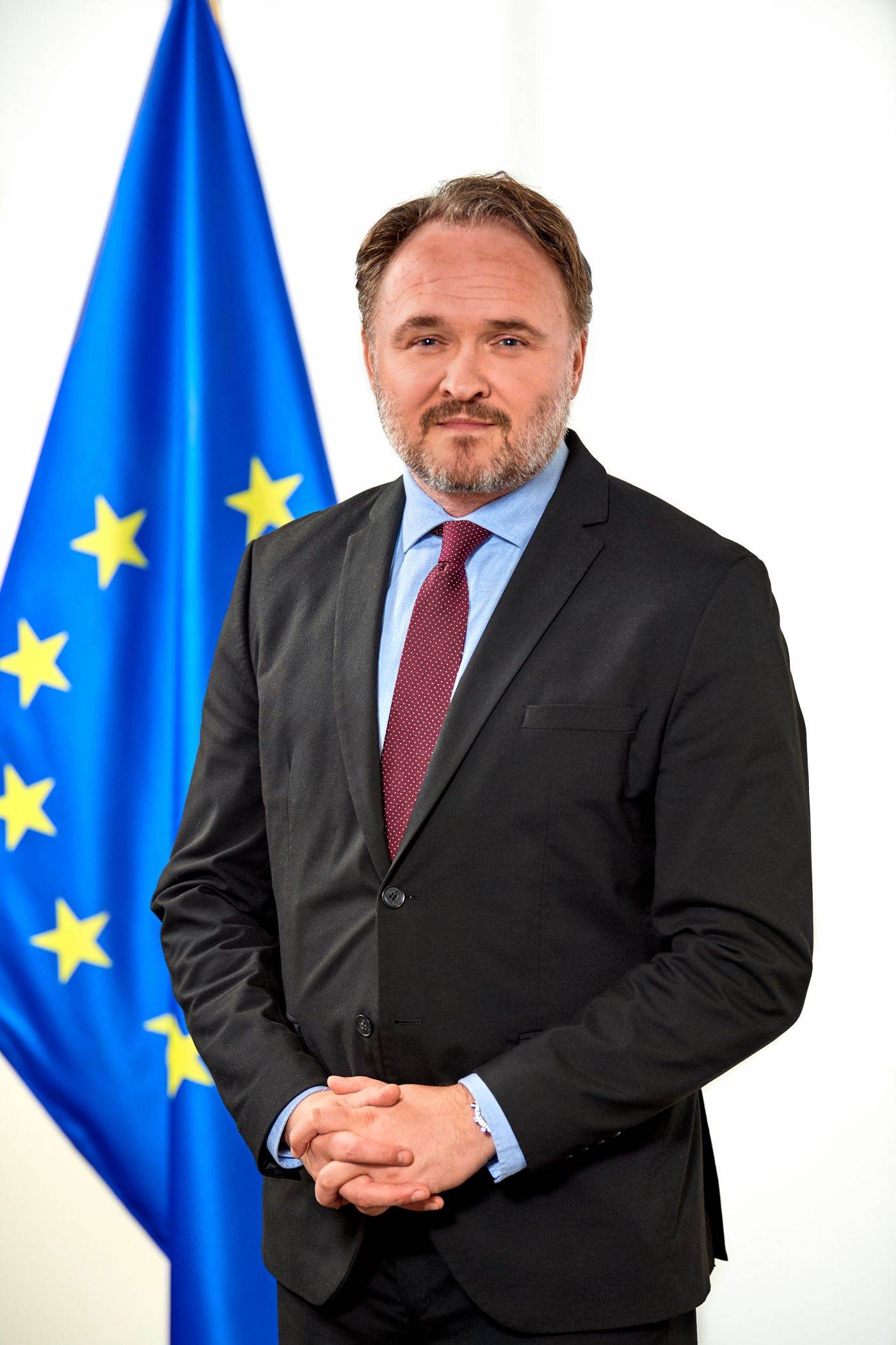 Uniunea Europeană avertizează asupra unei crize a prețurilor la energie și solicită reducerea consumului