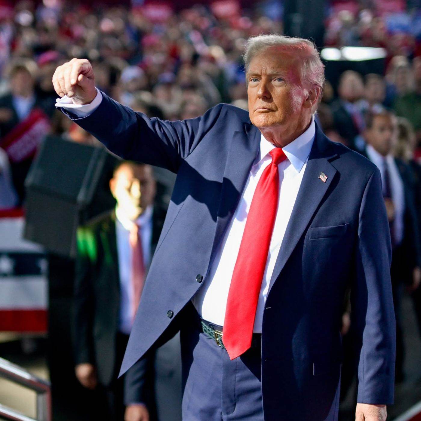 Donald Trump modifică standardele de consum pentru automobile, abandonând politicile administrației Biden